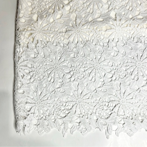 Skies Are Blue White Crochet Floral Lace Elastic waistband Lined Skirt Medium - Picture 2 of 6